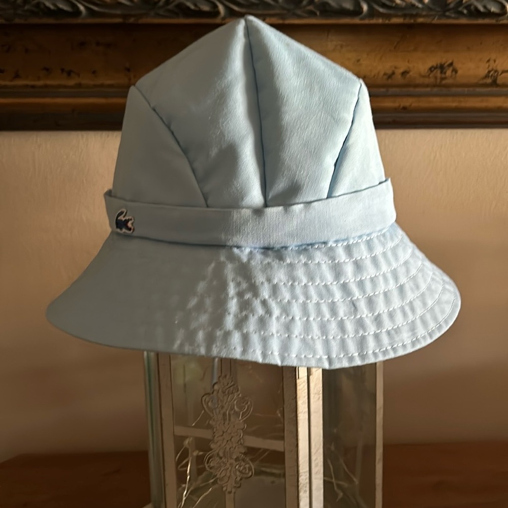 Izod hat
